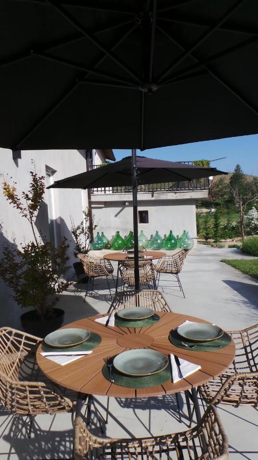 Montegrosso dʼAsti Sotto La Vigna Charm Stay Adults Only Vacation Suite المظهر الخارجي الصورة